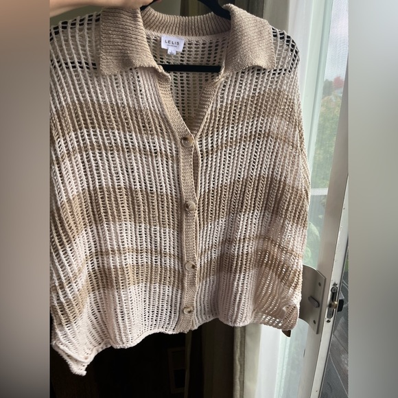 BNWOT, LE LIS Crochet Button Front Top - Picture 12 of 12